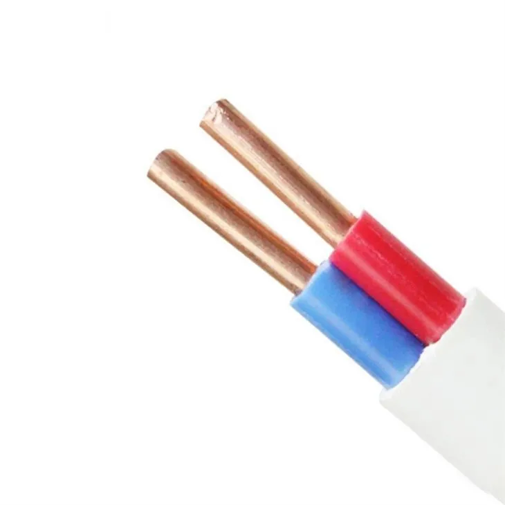 הפעלת חוט חשמל בחוץ מעל הקרקע